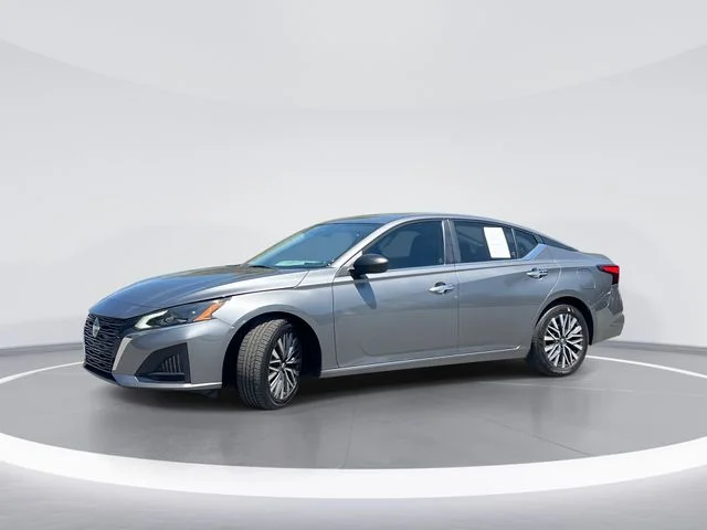 Used 2024 Gray Nissan 2.5 SV image 1