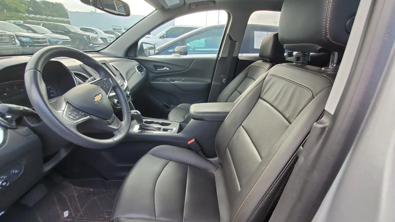 Used 2021 SILVER ICE METALLIC Chevrolet LT image 3