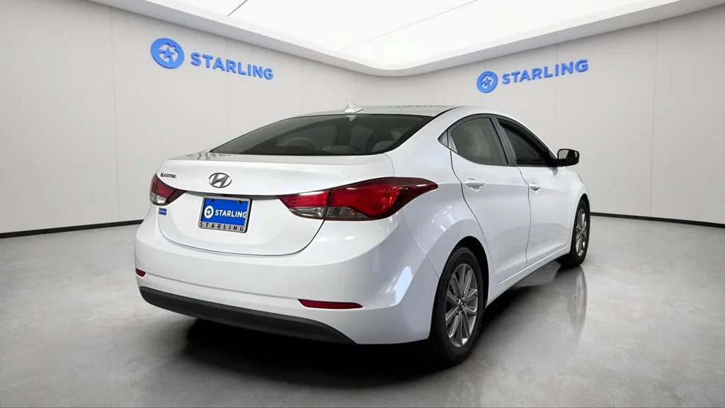 Used 2016 White Hyundai SE image 8