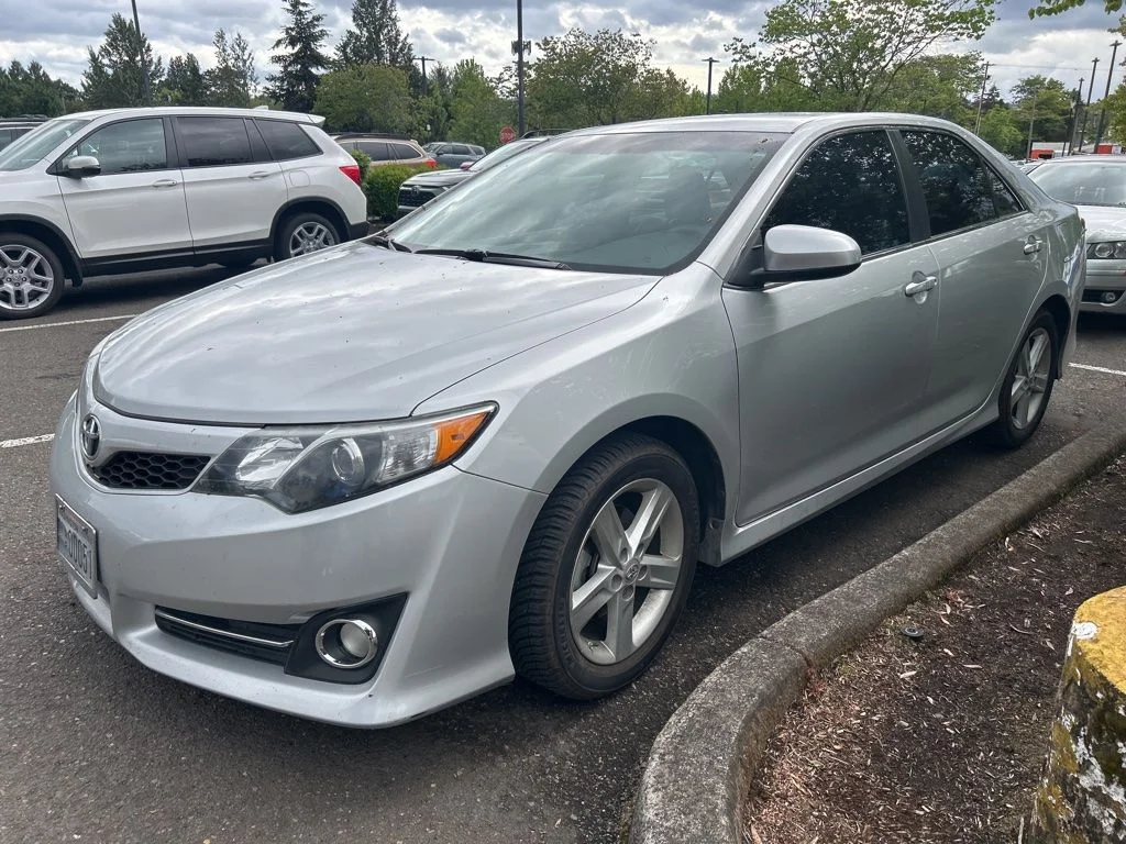 2012 Toyota Camry's photo