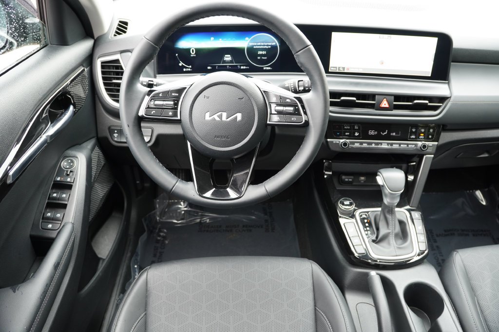 Used 2024 Gravity Gray Kia EX image 20