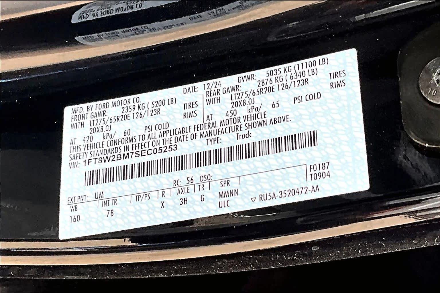 Used 2025 Agate Black Metallic Ford Platinum image 31