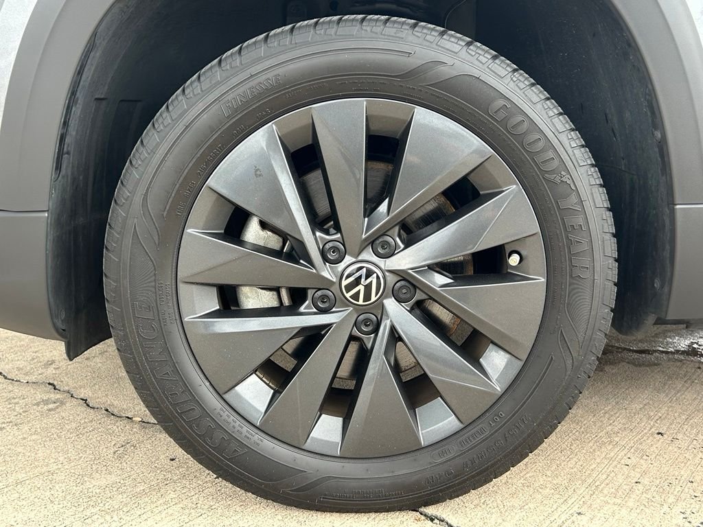 Certified Used 2023 Gray Volkswagen 1.5T S image 33