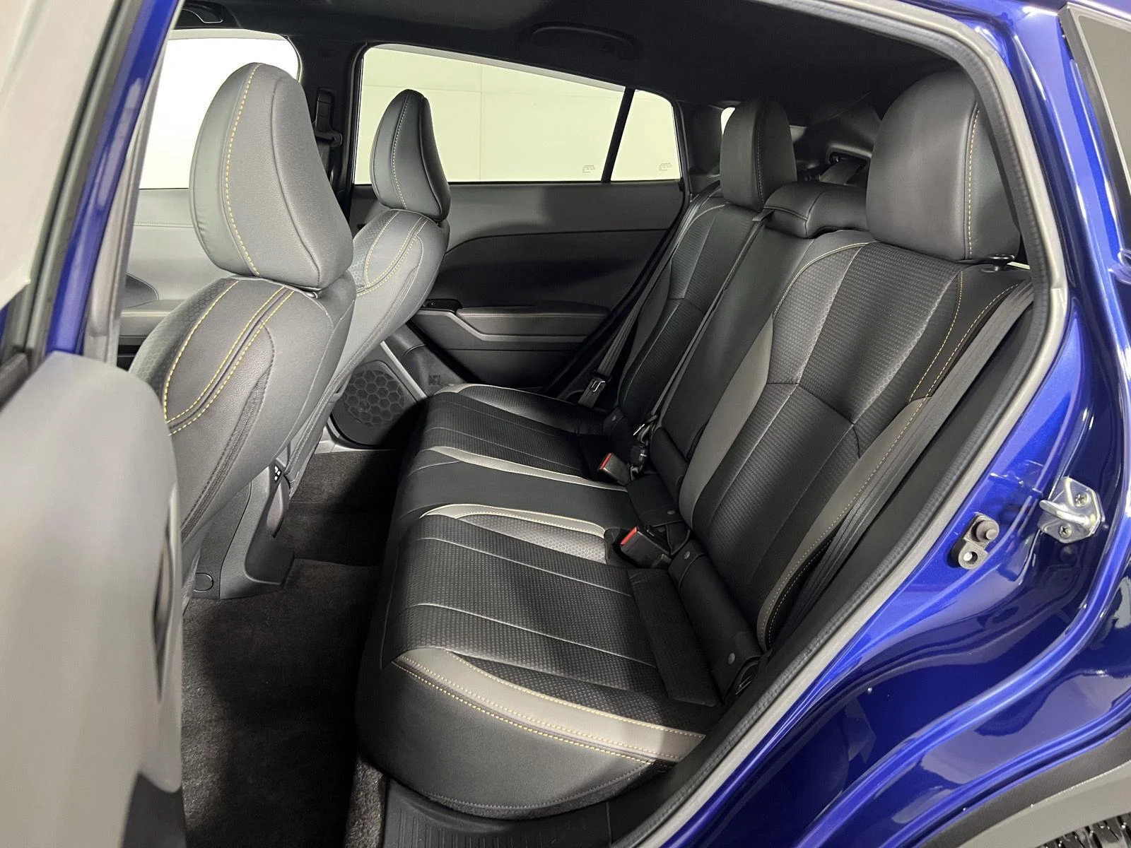 Used 2024 Sapphire Blue Pearl Subaru Wilderness image 8