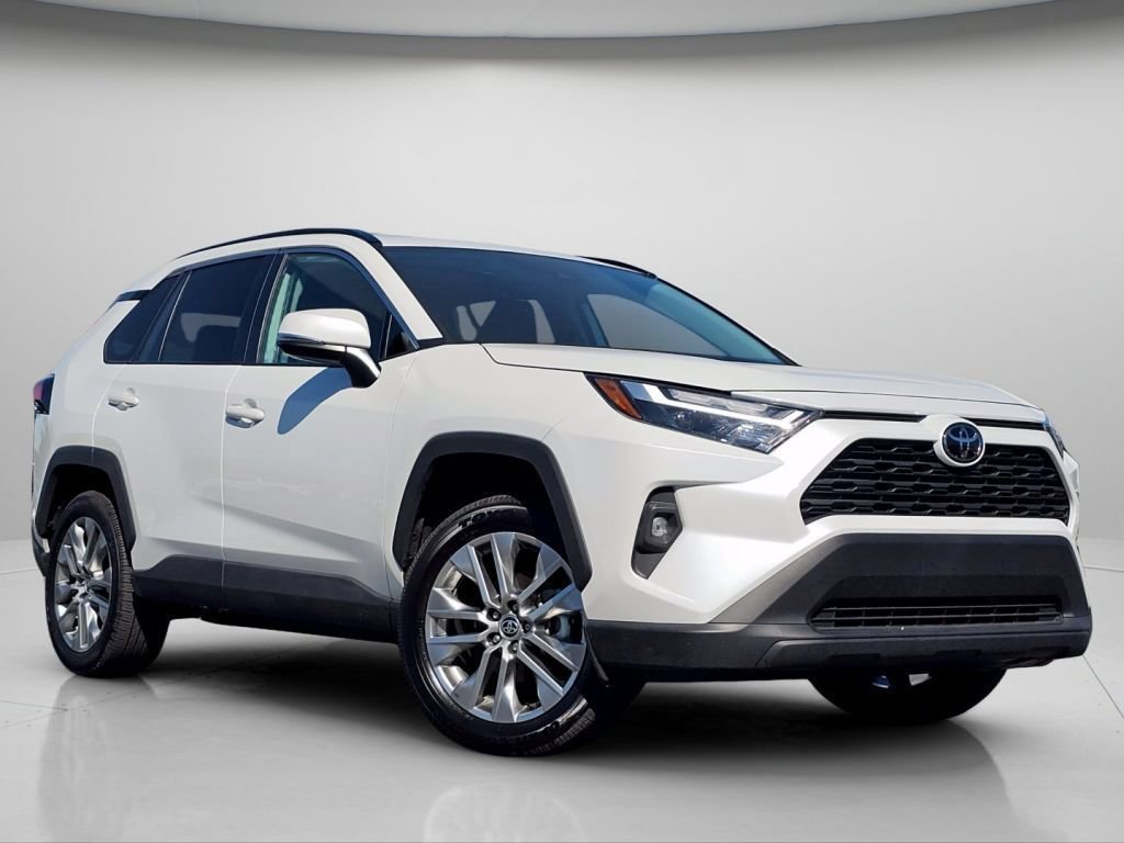 Certified Used 2025 Pearl Toyota XLE Premium image 2
