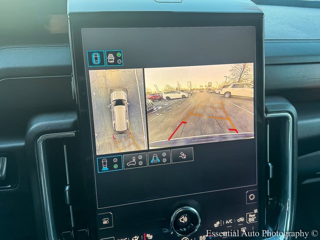 2025 GMC YUKON - Image 24