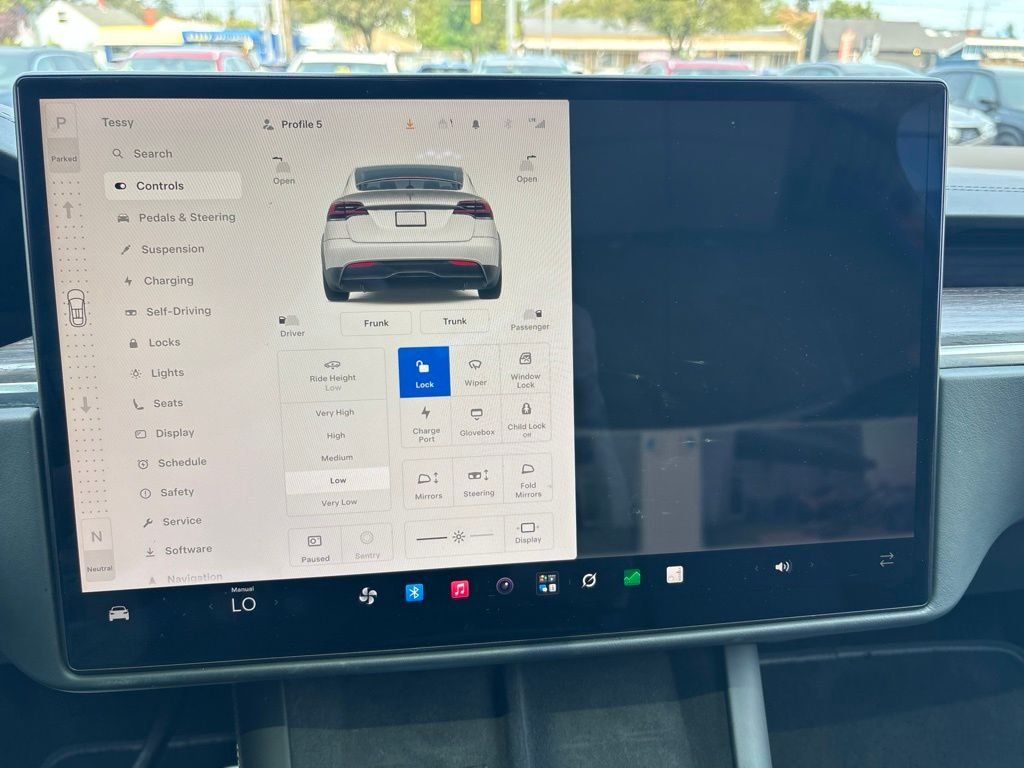 Used 2022 White Tesla Base image 19