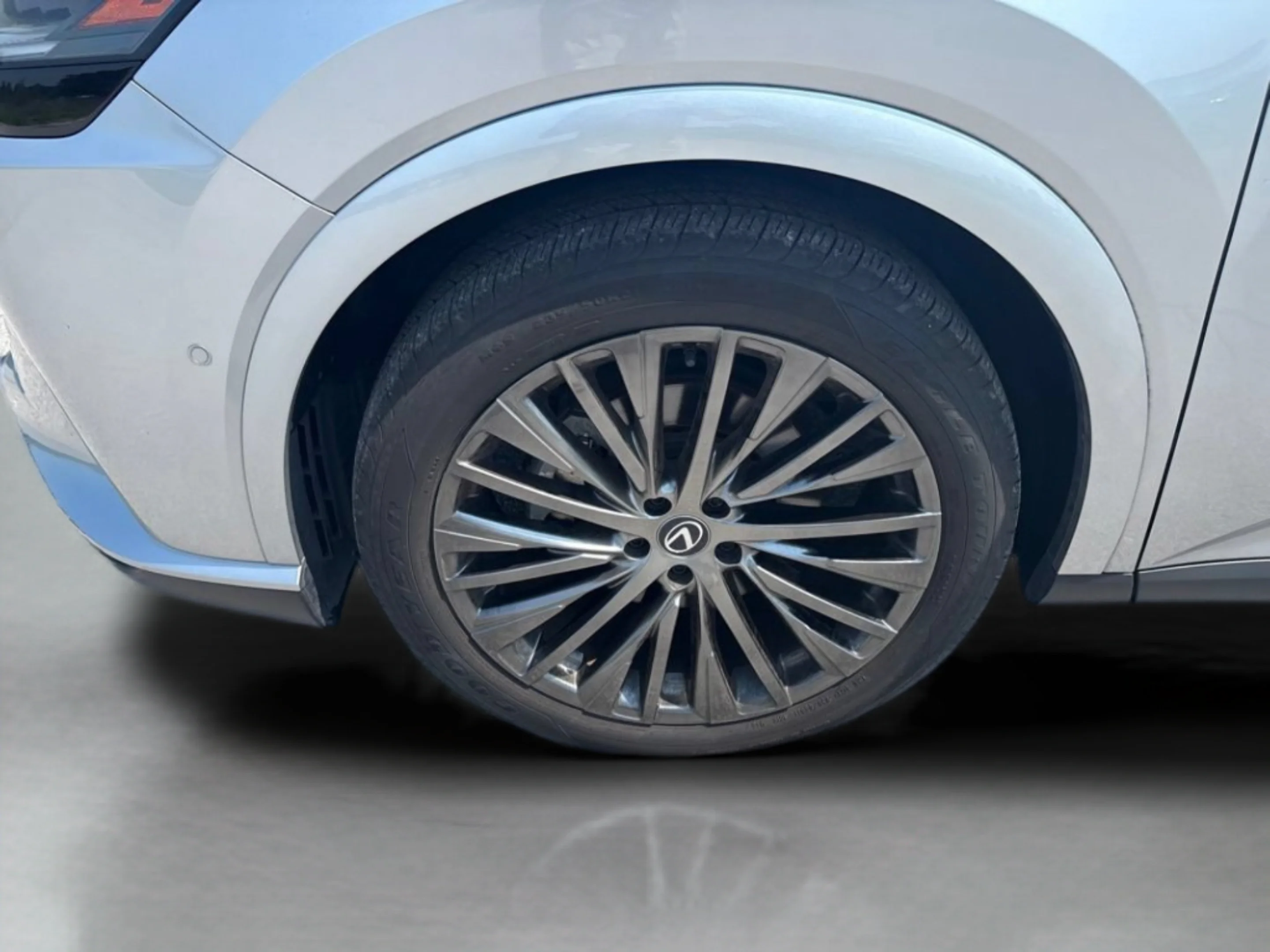 Used 2023 Iridium Lexus 350 Luxury image 38