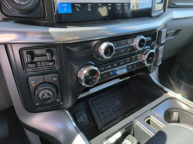 New 2026 Star White Metallic Tri-Coat Ford Lariat® image 17
