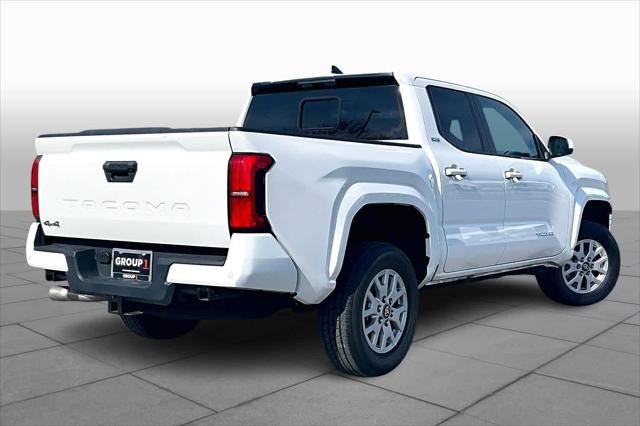 2024 Toyota Tacoma SR5 - Photo 13