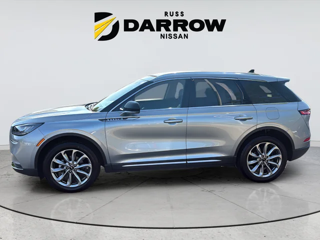 Used 2022 Silver Lincoln Standard image 2