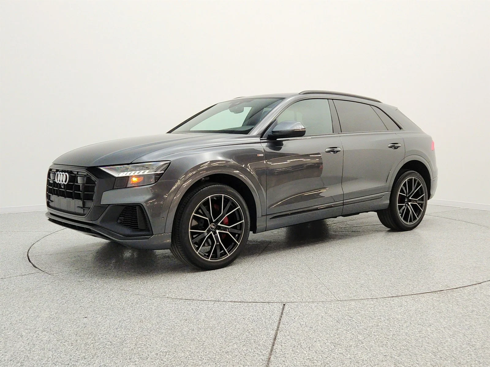 2023 Audi Q8 55 Premium Plus Tiptonic quattro's photo