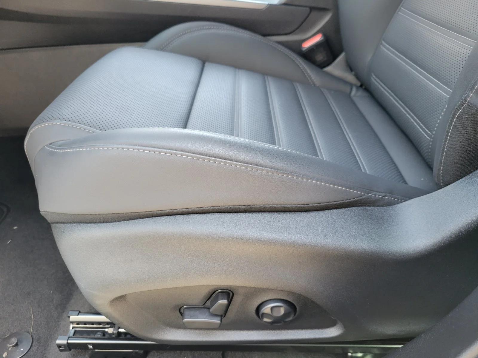 Used 2026 Blue Alfa Romeo Base image 18