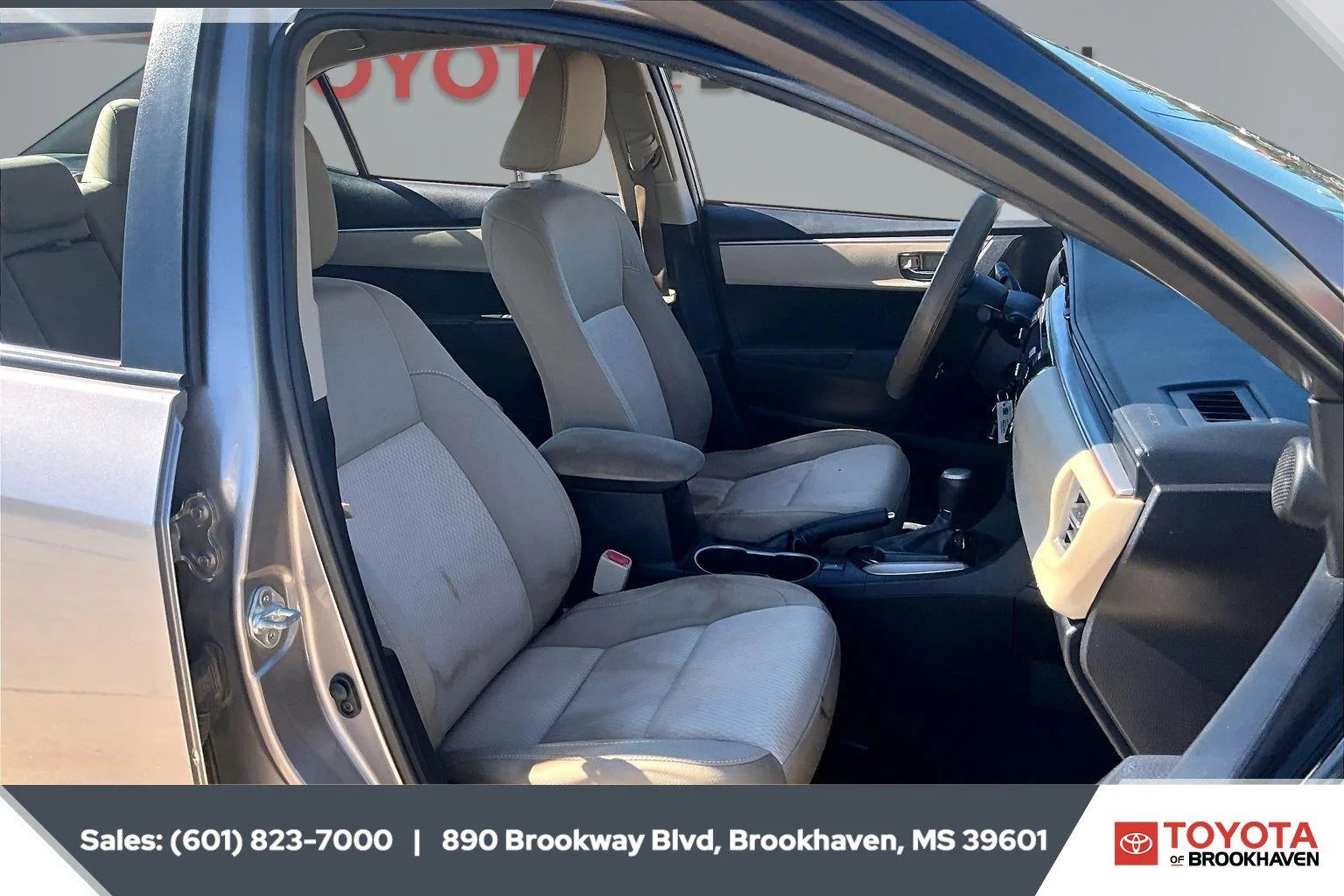 Used 2015 Brown Sugar Metallic Toyota LE image 6
