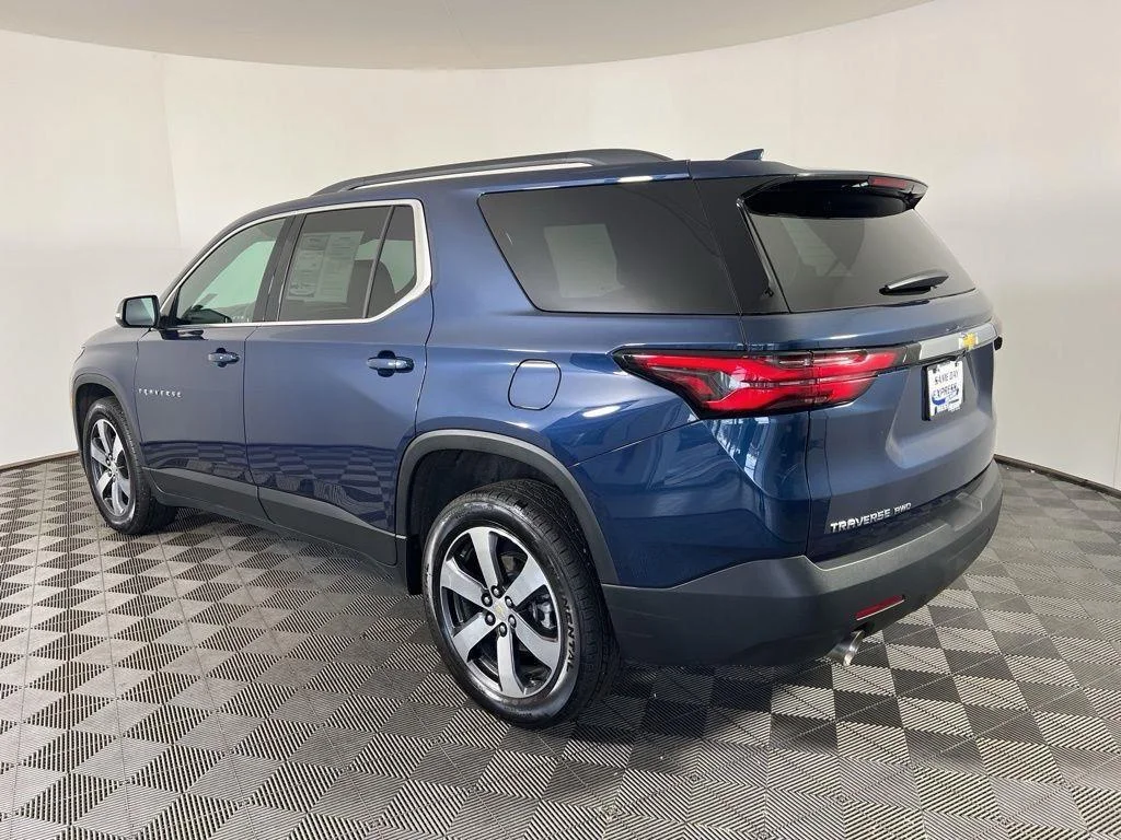 Used 2023 Northsky Blue Metallic Chevrolet LT Leather image 7