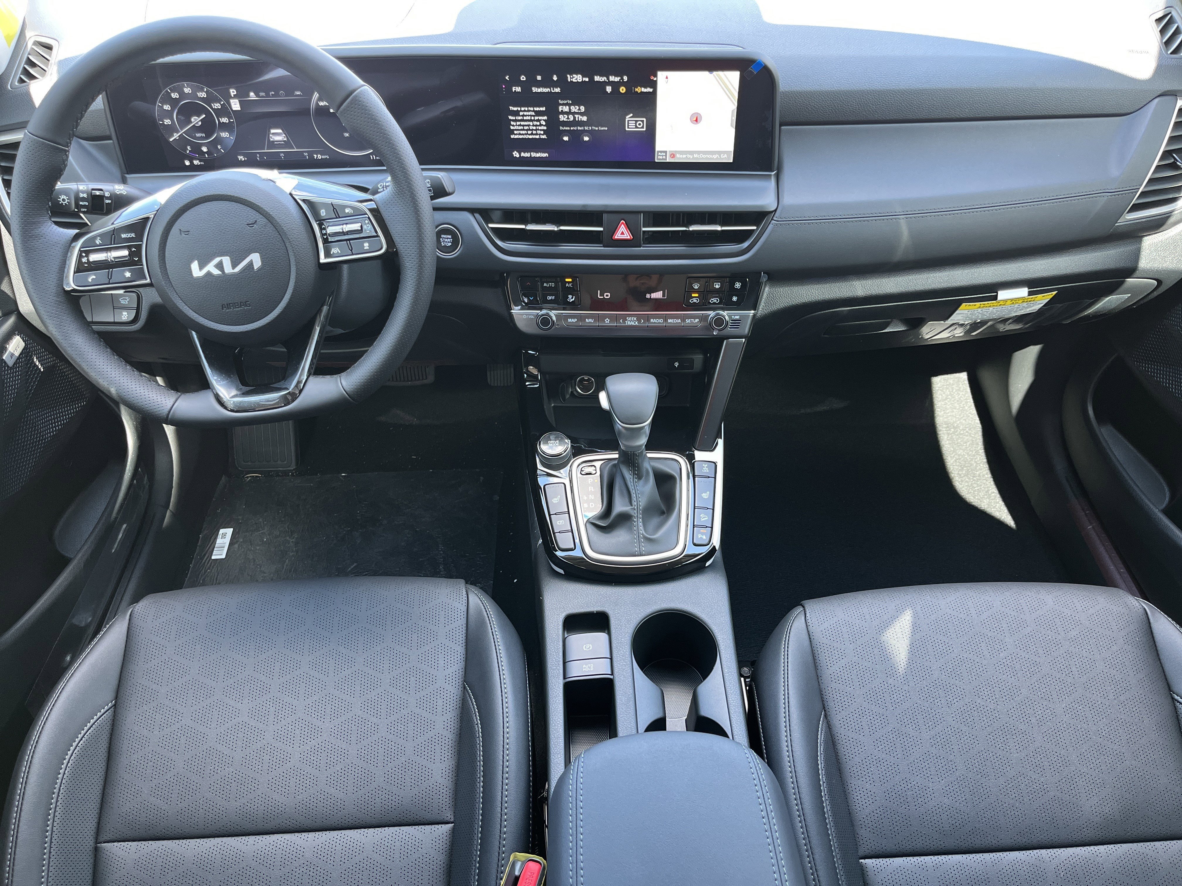 New 2026 Fusion Black Kia SX image 3
