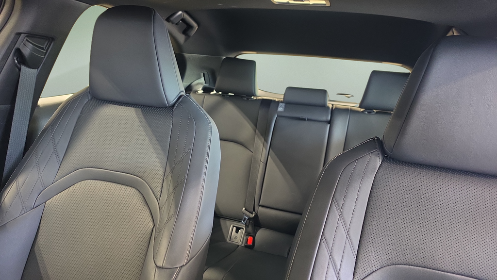 Certified Used 2023  Lexus 250h Premium image 17
