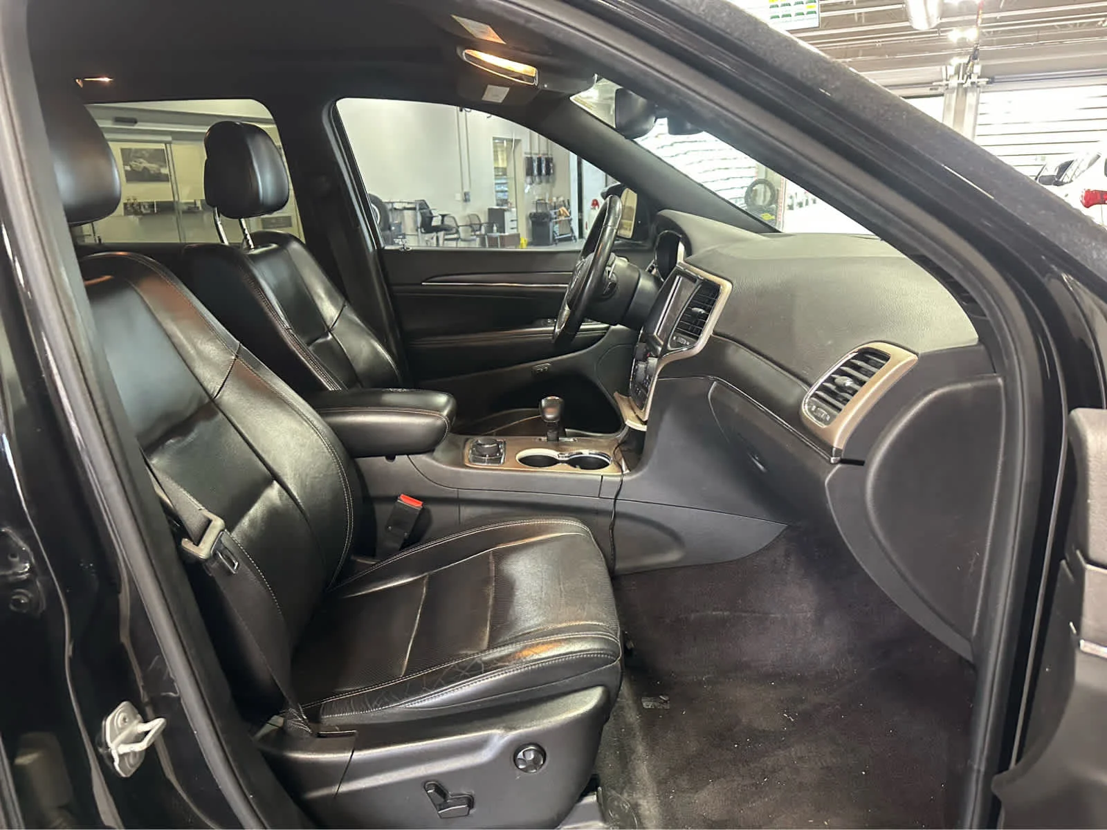 2015 Jeep Grand Cherokee Limited - Photo 17