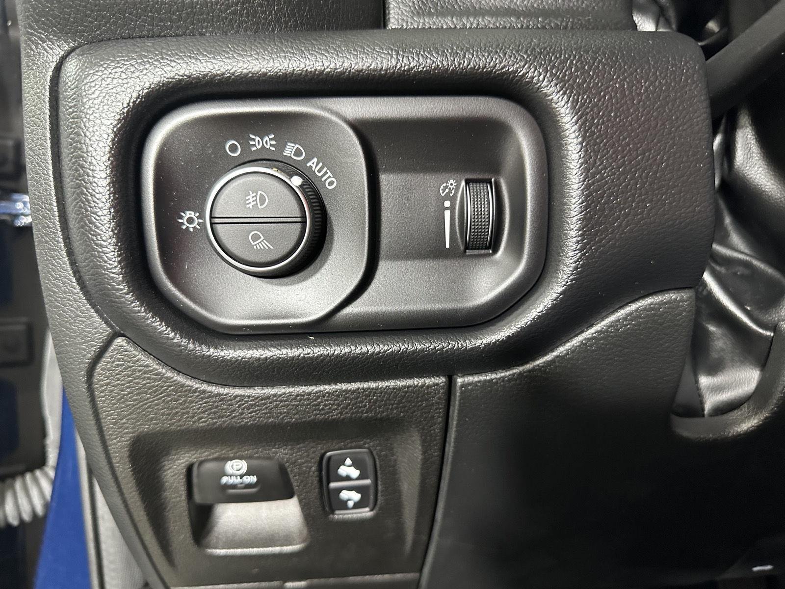 Used 2022 Patriot Blue Pearlcoat Ram Big Horn image 23