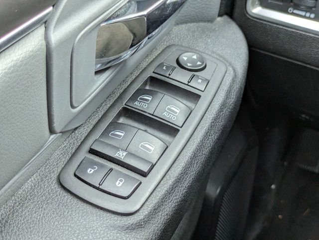 Used 2024 Black Ram SLT image 19