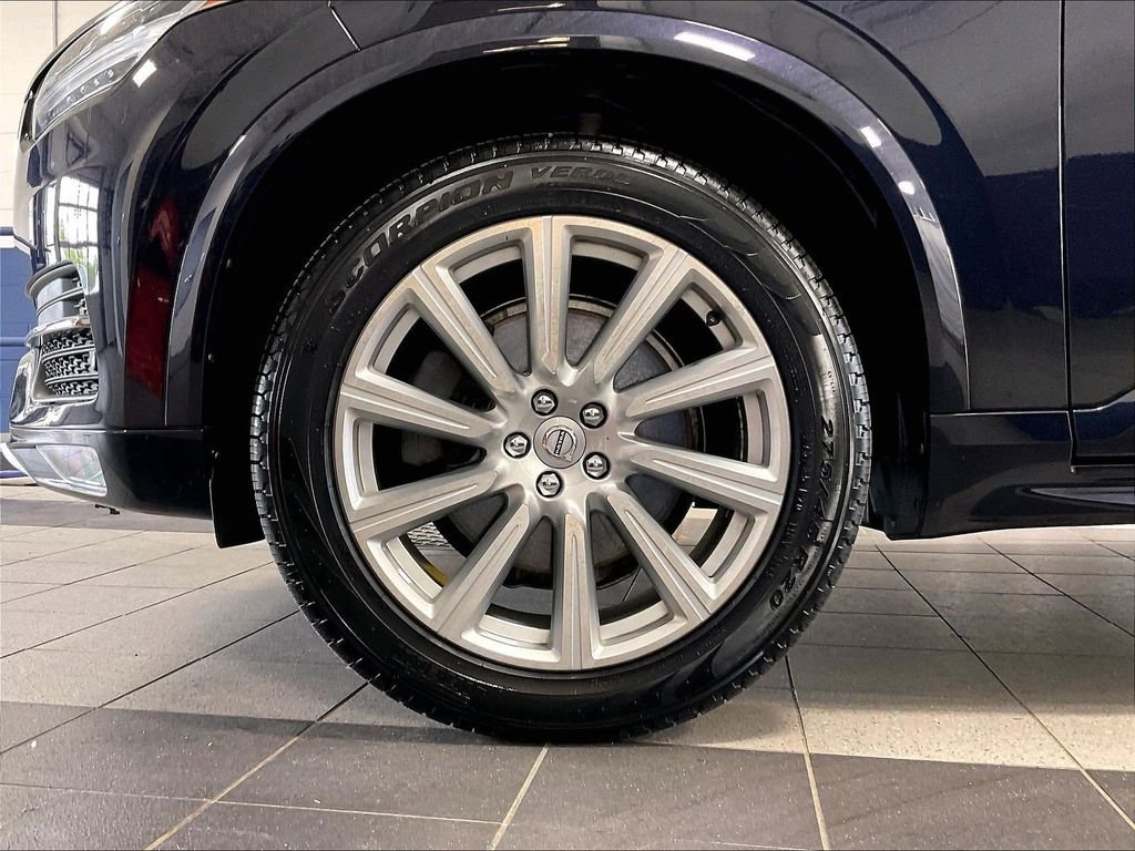 Used 2019 Blue Volvo T6 Inscription image 7