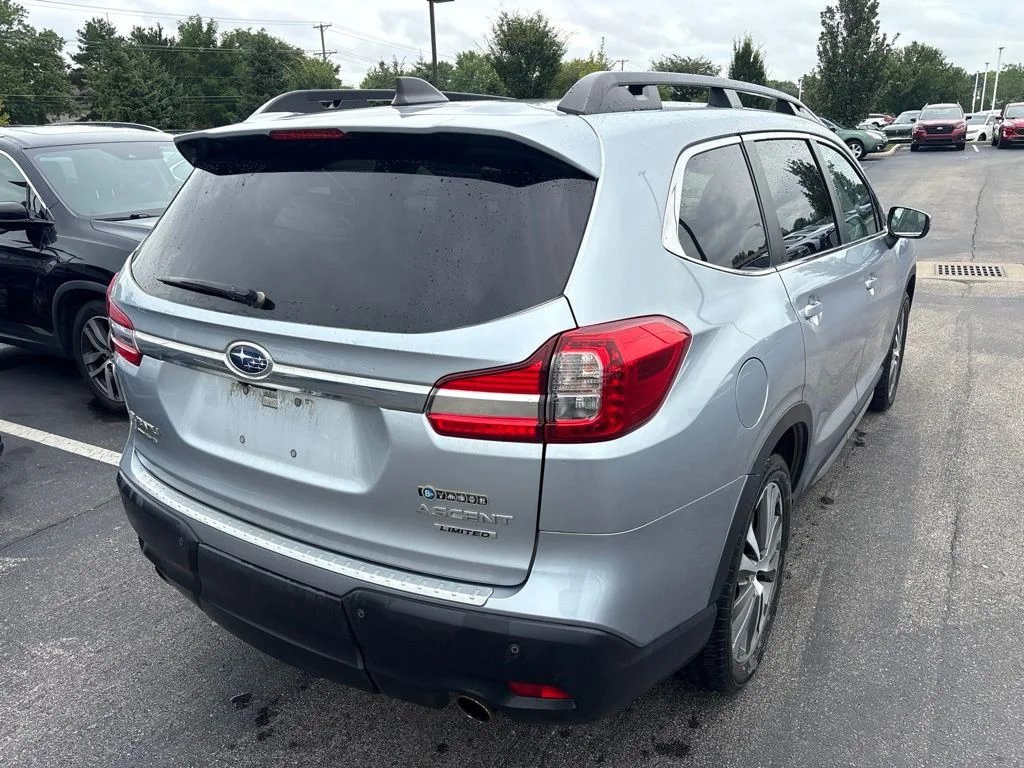 Used 2021 Silver Subaru Limited image 3