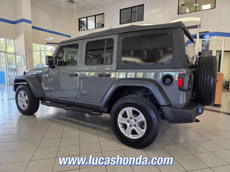 Used 2021 Gray JEEP UNLIMITED SPORT 4X4 image 6