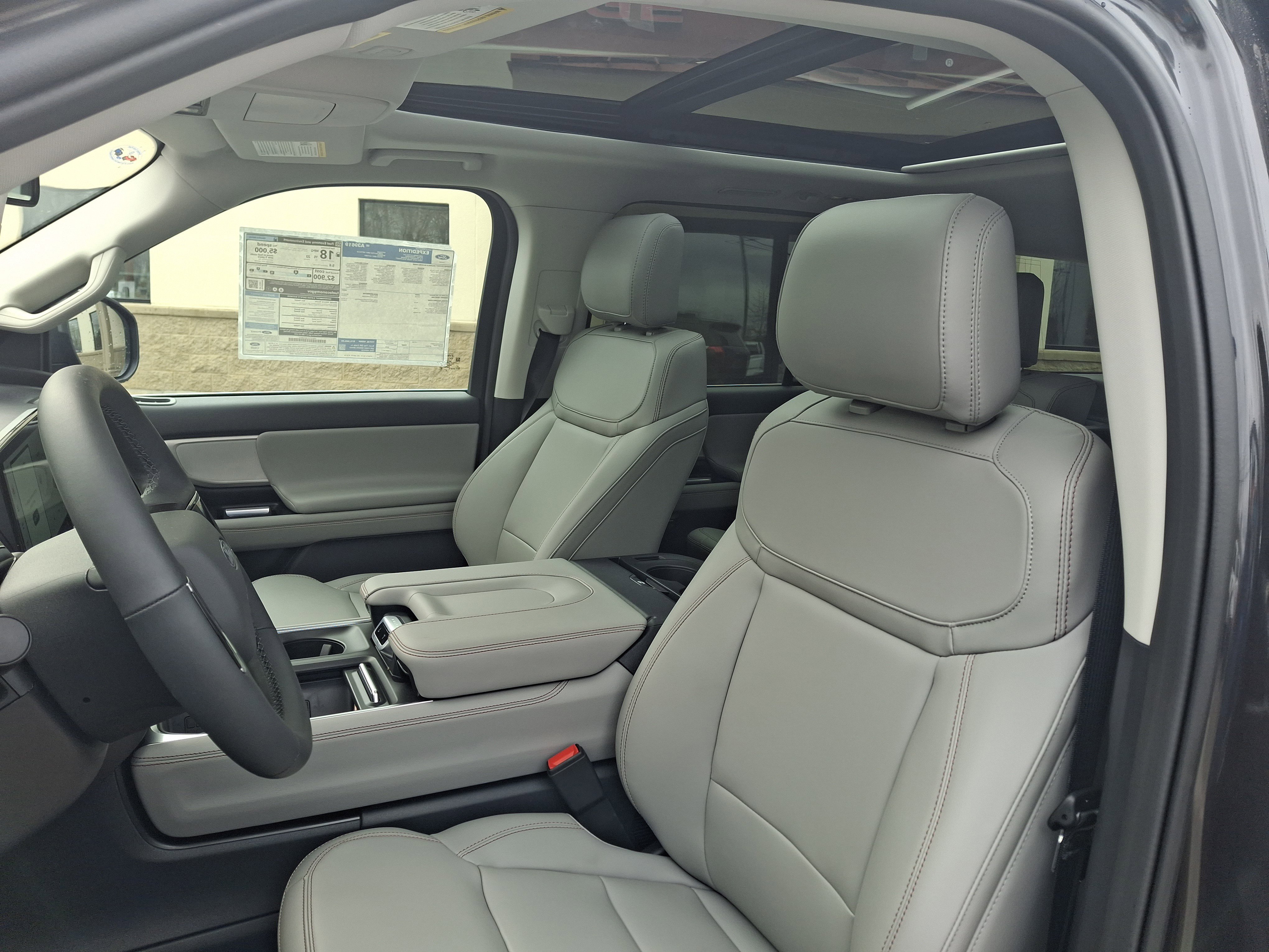 2025 Ford Expedition Active - Photo 11