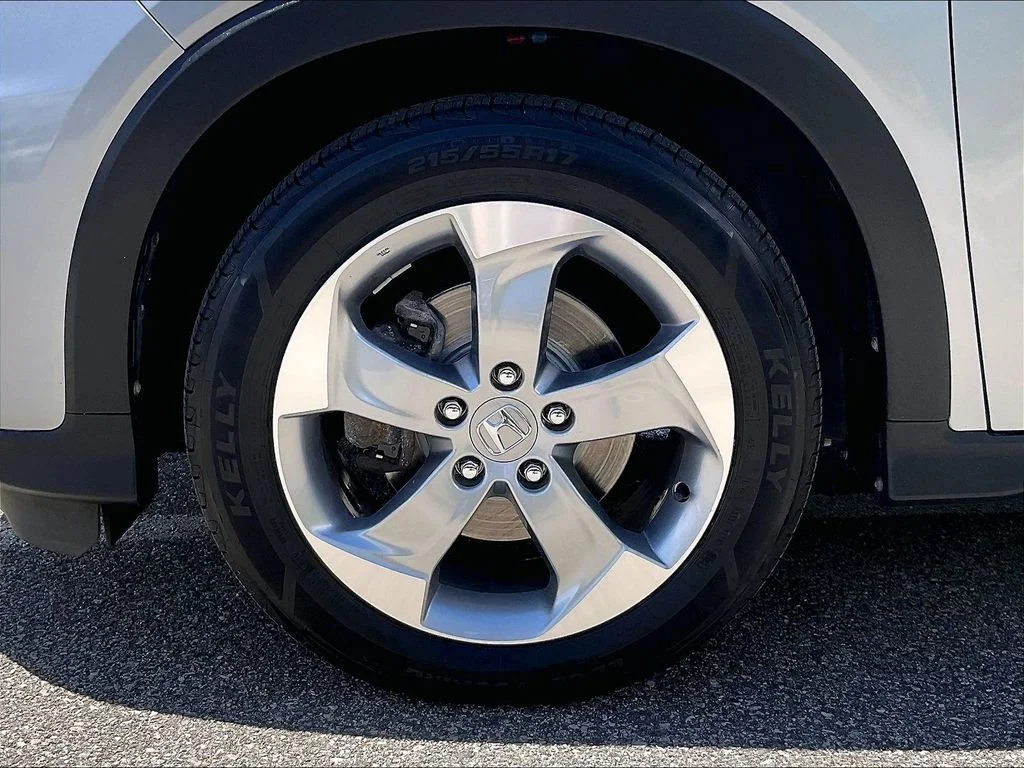 Certified Used 2019 Silver Honda LX image 7