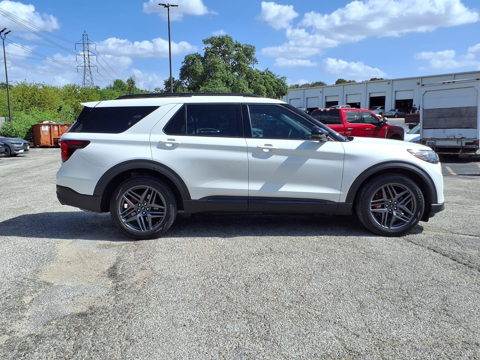 Used 2025 White Ford ST image 4