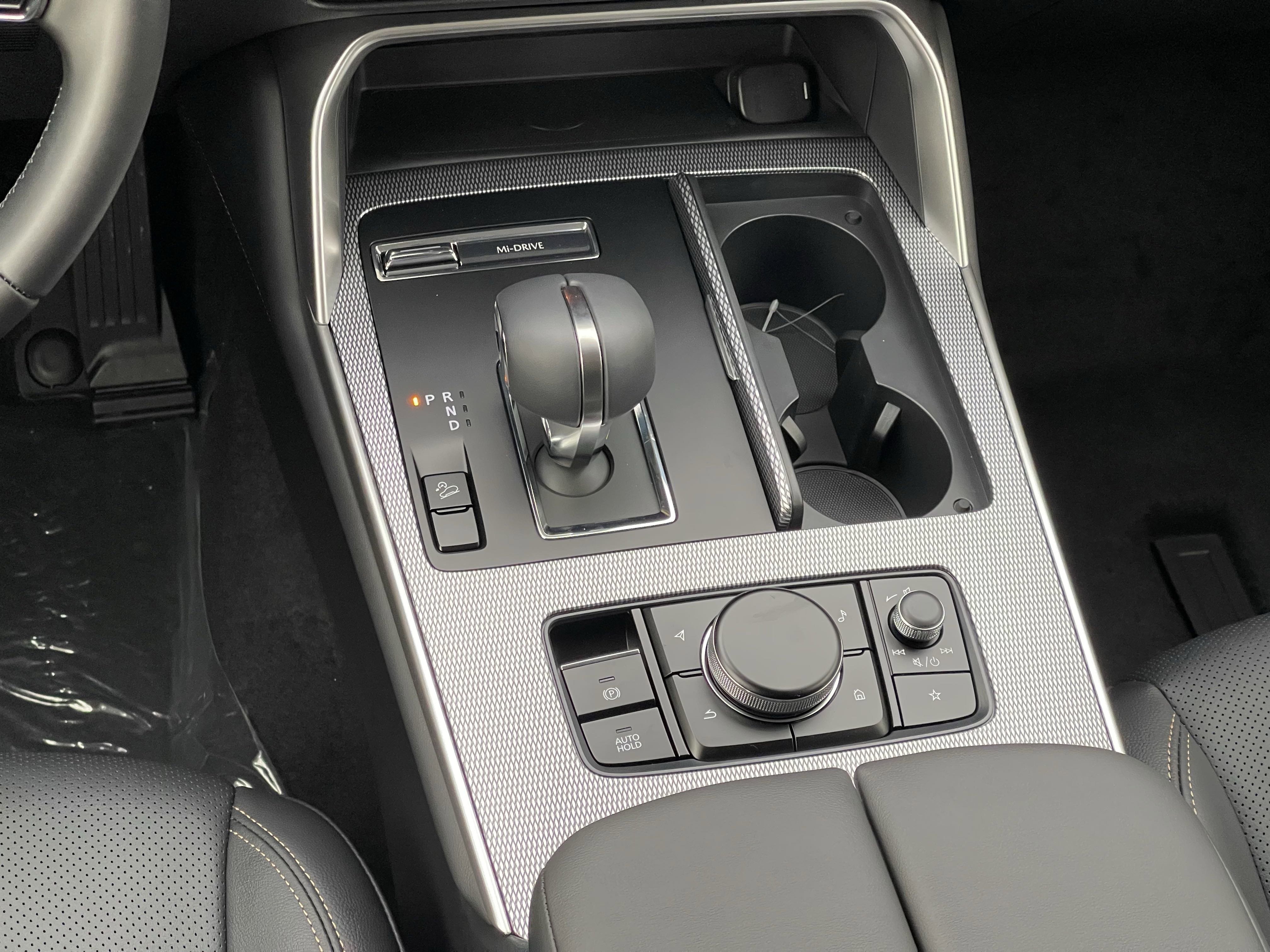 2025 Mazda CX-90 Preferred Package - Photo 5