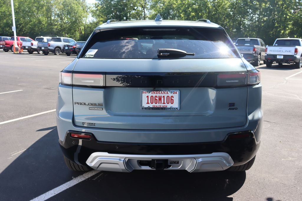 New 2026 Sonic Gray Pearl Honda Touring image 4