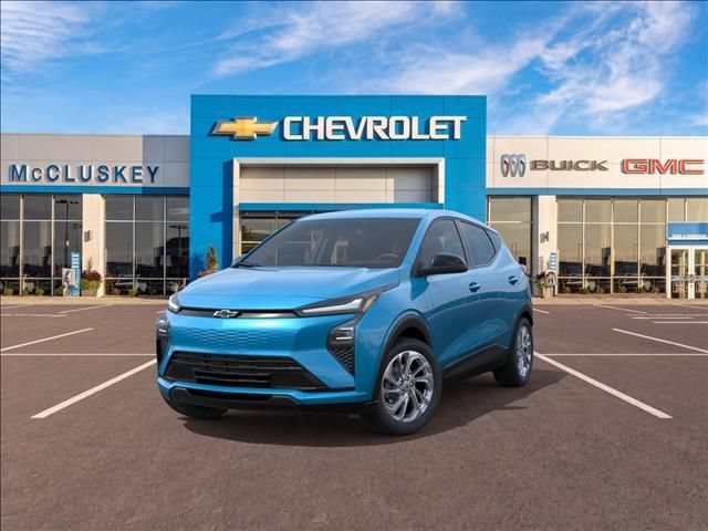 2027 Chevrolet Bolt LT - Photo 8