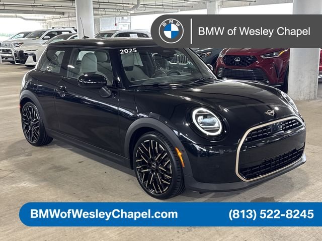 2025 MINI Hardtop Cooper's photo