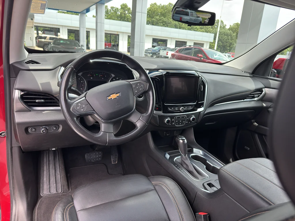 Used 2019 CAJUN RED TINTCOAT Chevrolet RS image 8