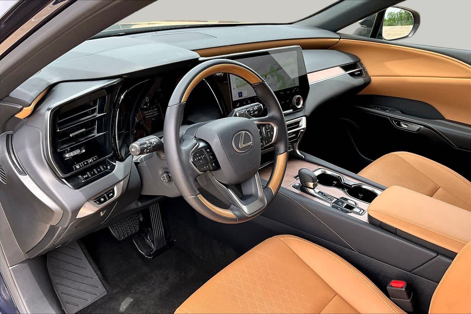 Used 2025 Nightfall Mica Lexus Premium Plus image 18