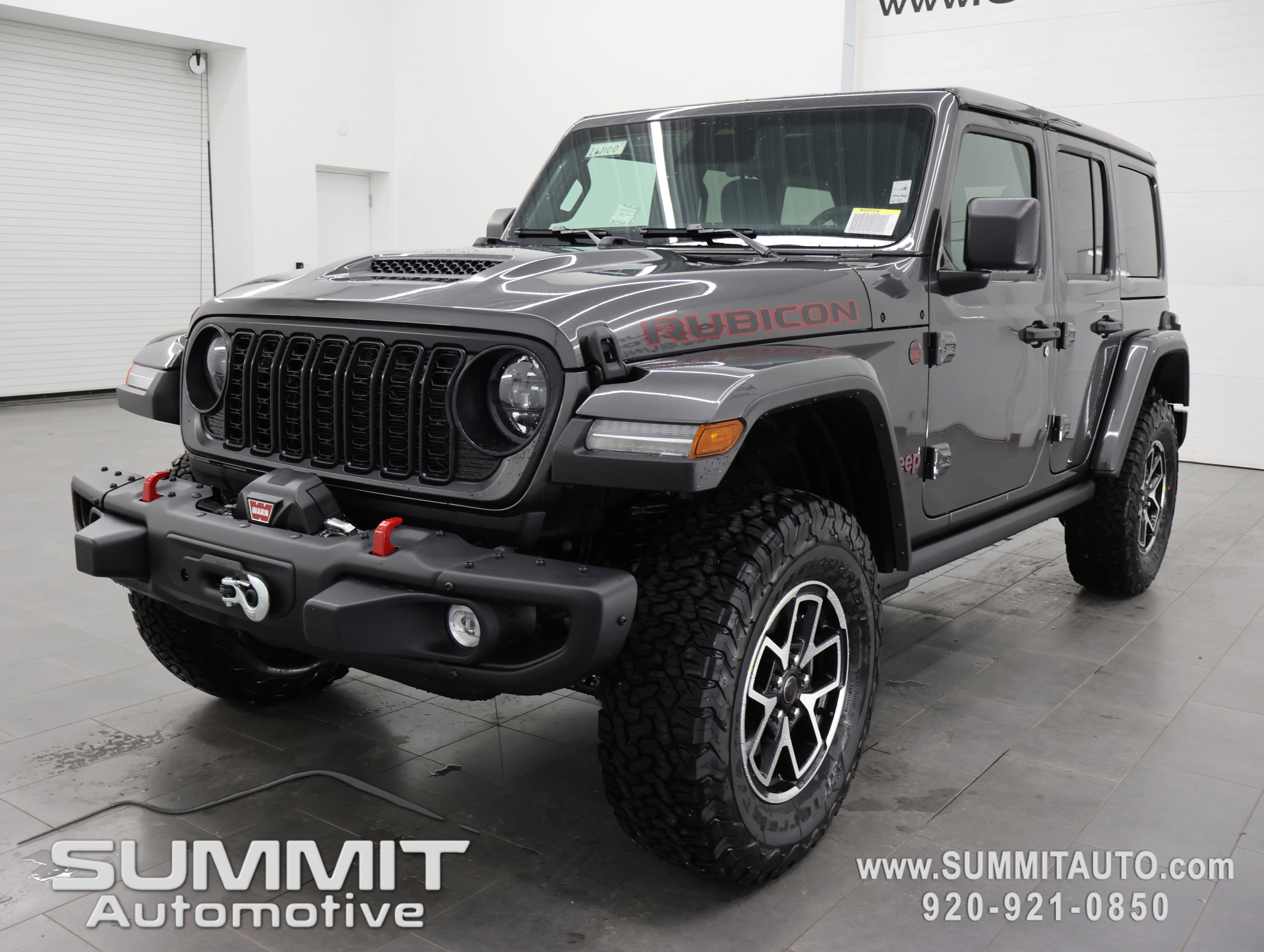 New 2026 Granite Crystal Metallic Clear-Coat Exterior Paint Jeep Rubicon image 6