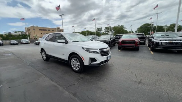 Used 2024 Summit White Chevrolet LT image 3