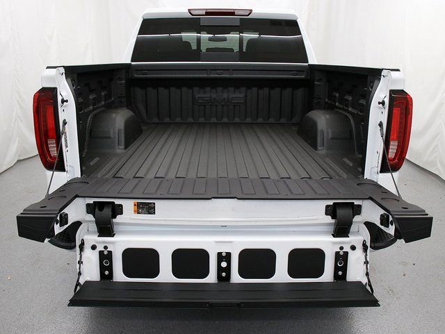 2026 GMC Sierra 1500 SLT - Photo 7