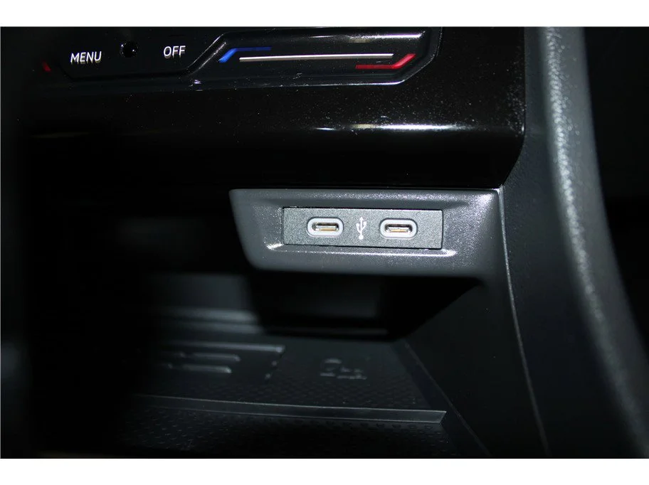 2025 Volkswagen Jetta SE - Photo 32