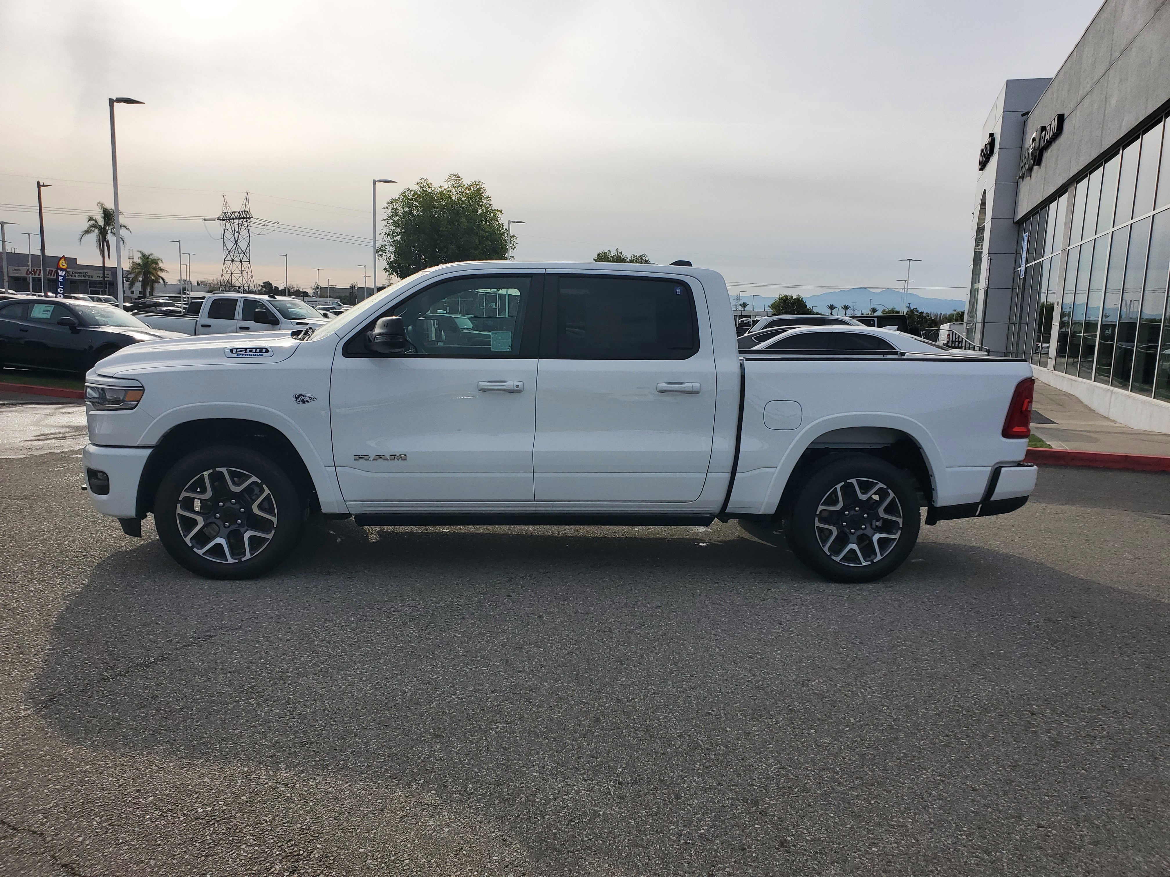 2026 RAM 1500 Laramie - Photo 7