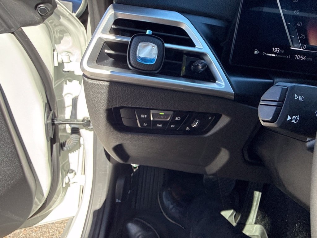 Used 2025 White BMW 230i xDrive image 17