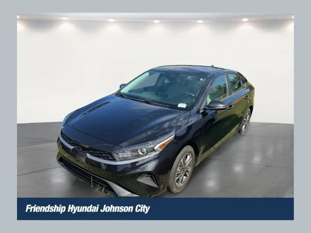 Used 2023 Black Kia LXS image 1