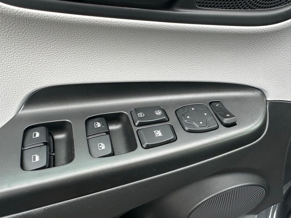 2023 Hyundai Kona SEL - Photo 13