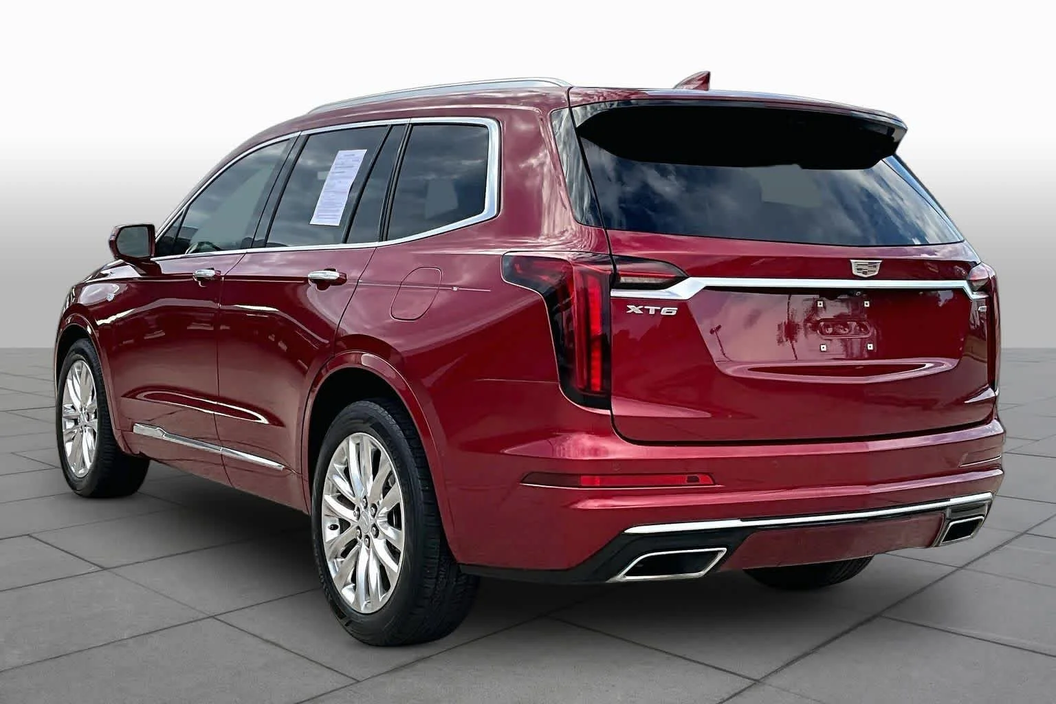 Used 2020 Red Horizon Tintcoat Cadillac FWD Premium Luxury image 12