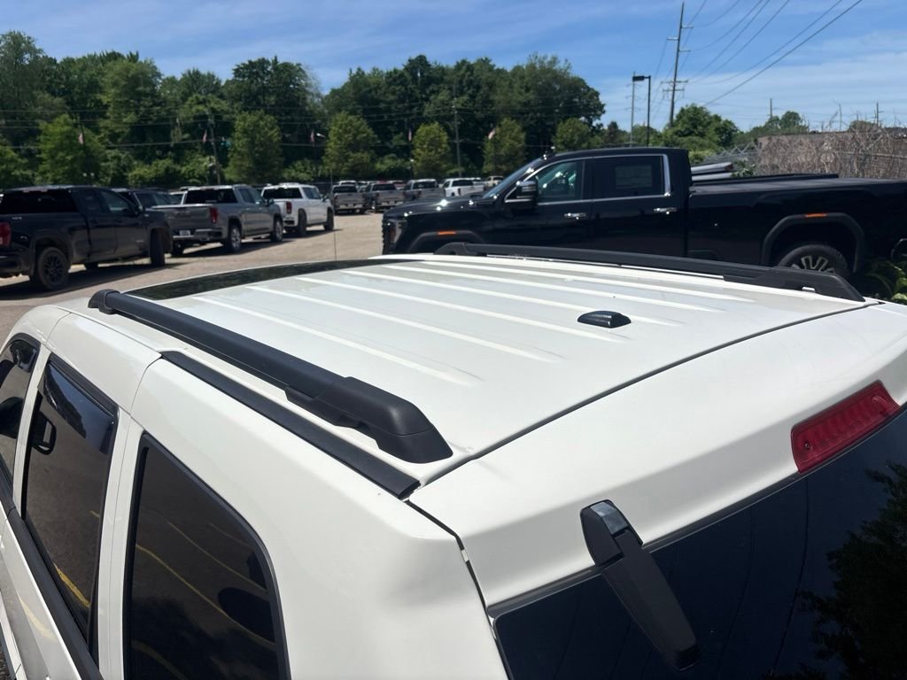 Used 2009 Stone White Jeep Laredo image 9