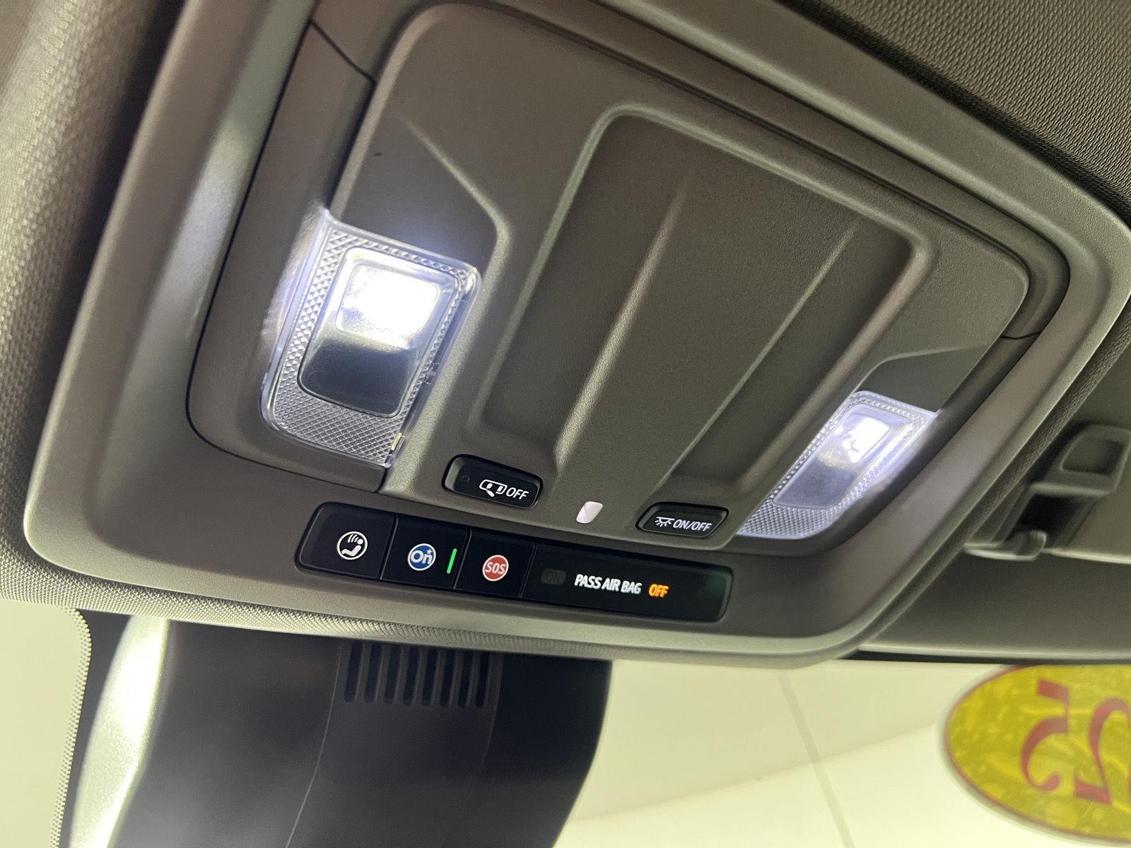 Used 2025 Black Chevrolet LT (2FL) image 19