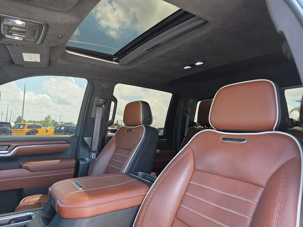 Used 2024 White Frost Tricoat GMC Denali Ultimate image 21