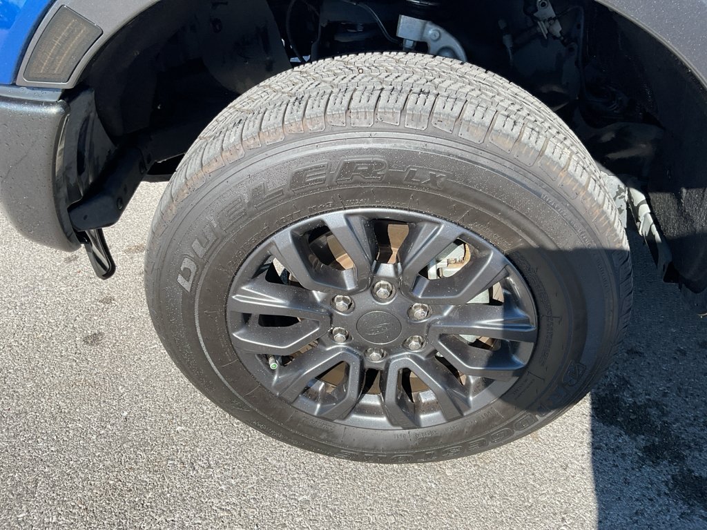 Used 2019 LIGHTNING BLUE Ford XLT image 5