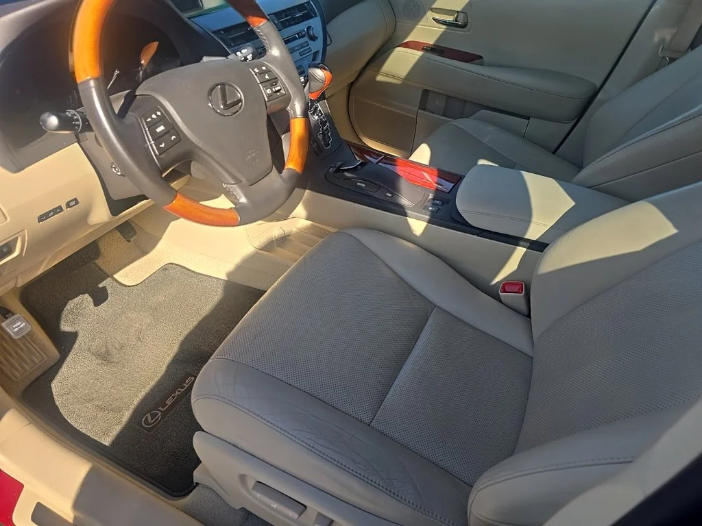 Used 2011 Red Lexus 350 image 12